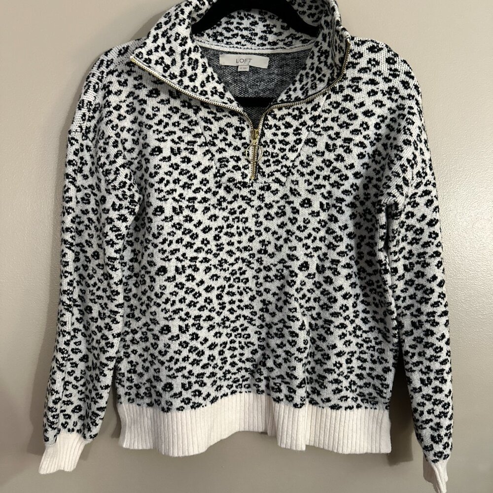 Loft Quarter Zip Knit Sweater Snow Leopard Animal Print Gold Zipper XS